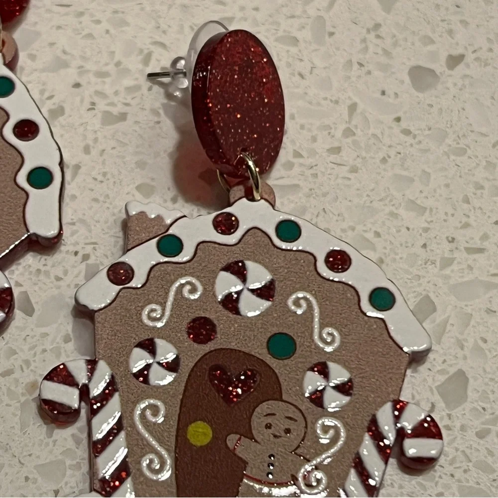 Festive Gingerbread House‎ Earrings